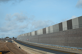 Projeto de estrada estável: soluções de gabiões Fortrac ao longo da estrada