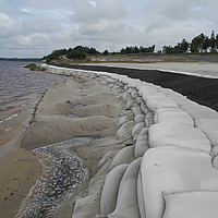 Sacos SoilTain para proteger a costa de uma praia
