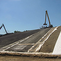 Camadas de drenagem mineral substituídas por geossintéticos HUESKER