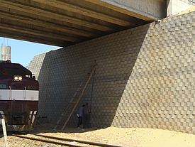 Soluções de suporte para pontes: Bloco Fortrac em utilização